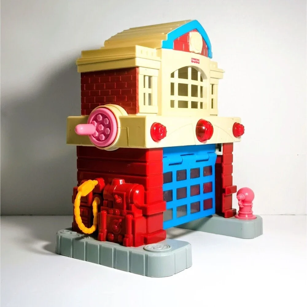 Fisher Price GeoTrax Fire Station Beamtown Beam Town 2007